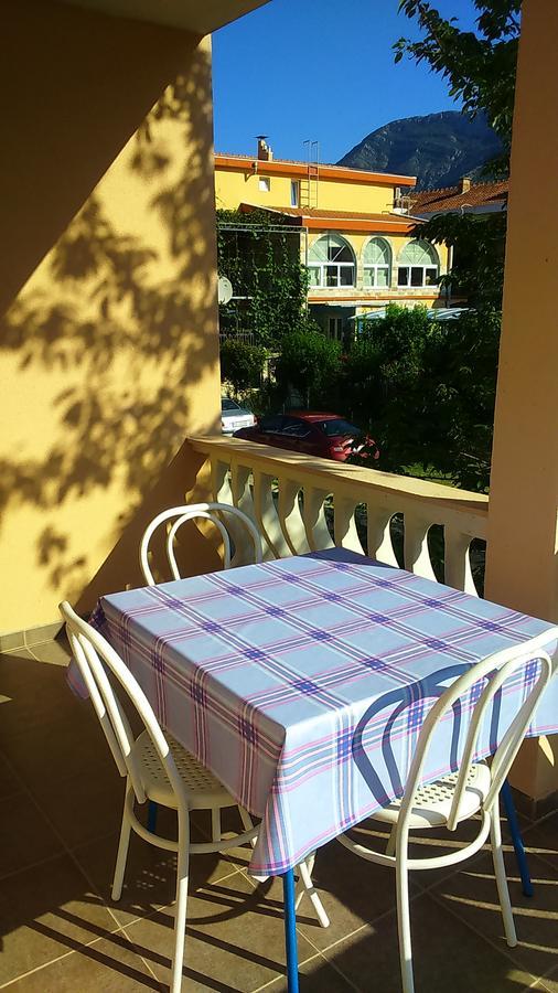 Apartmán Dom Za Odmor J&S Sutomore Exteriér fotografie