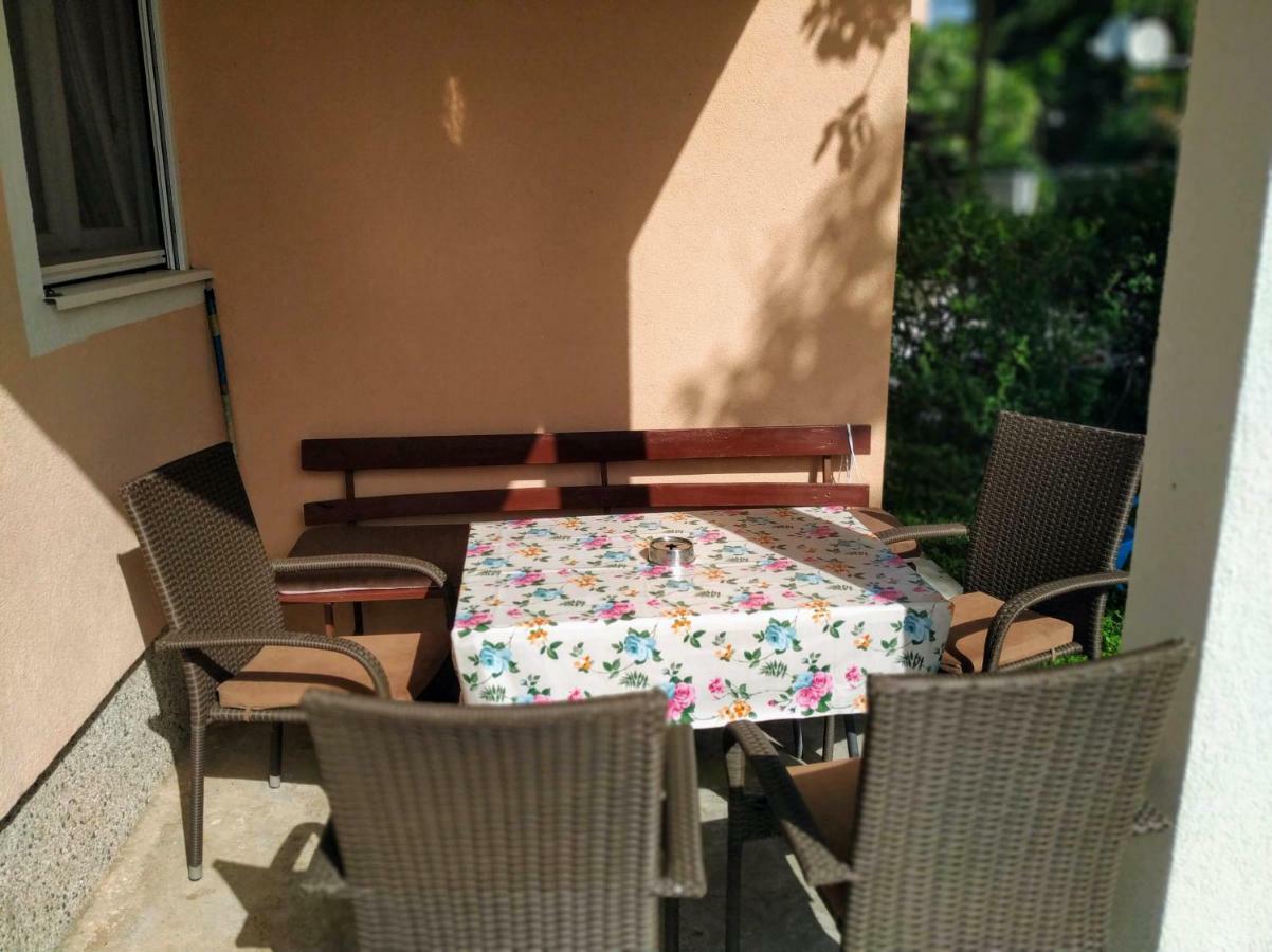 Apartmán Dom Za Odmor J&S Sutomore Exteriér fotografie