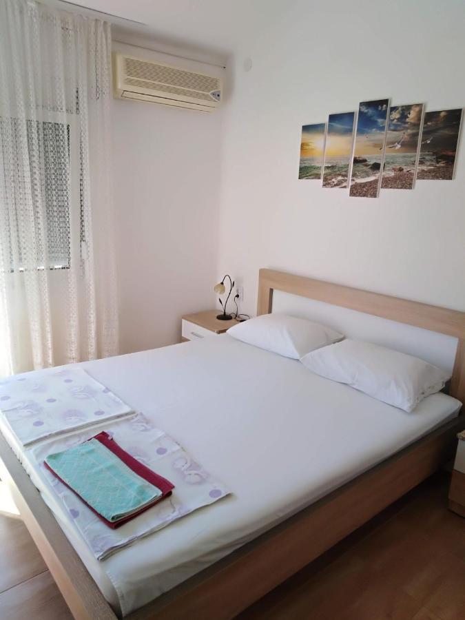 Apartmán Dom Za Odmor J&S Sutomore Exteriér fotografie